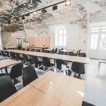 Ruttner Haz Hostel *